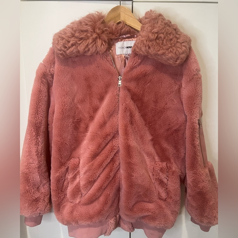 Fashion Nova Pink Teddy Jacket Oversized Faux Fur / women / Size XS